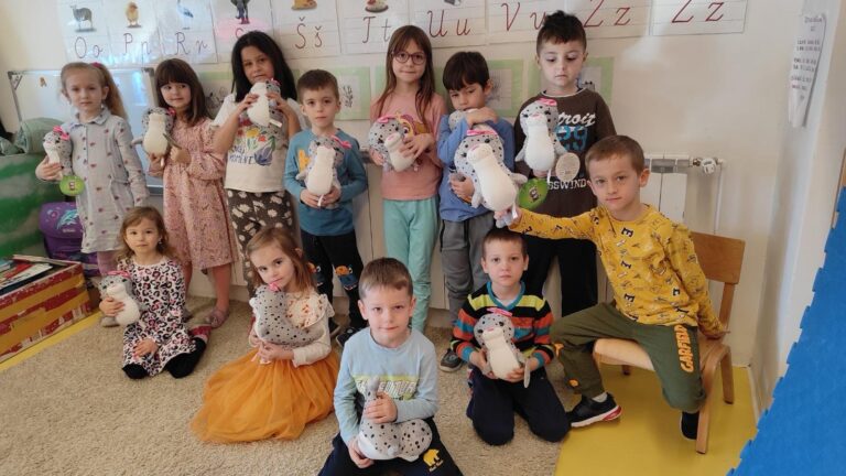 Konzum donirao plišance mališanima!