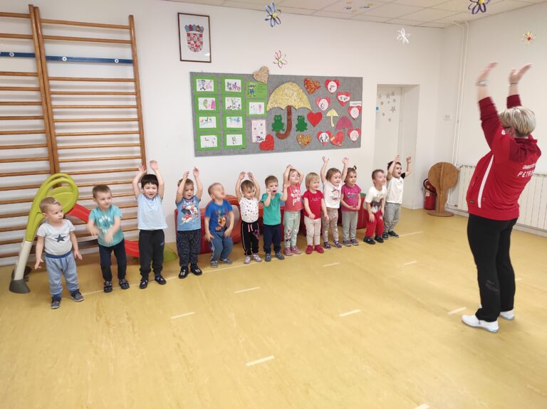 Kornjačice aktivno vježbale s trenericom gimnastike