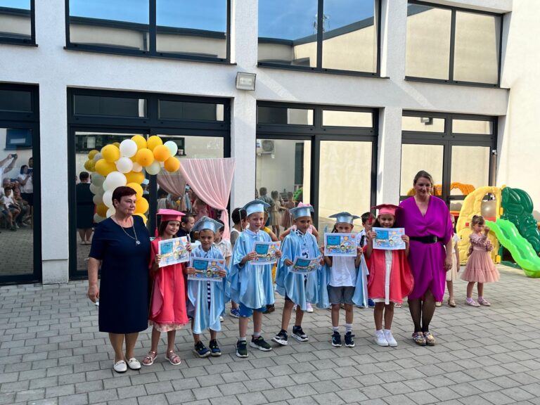 Točkice završnom svečanosti pozdravile svoje školarce