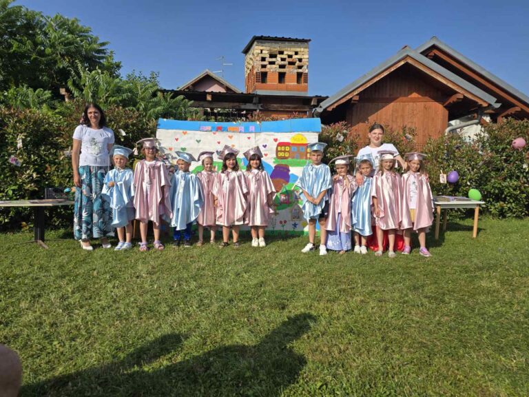 Zebrice se pjesmom i plesom oprostile od vrtića