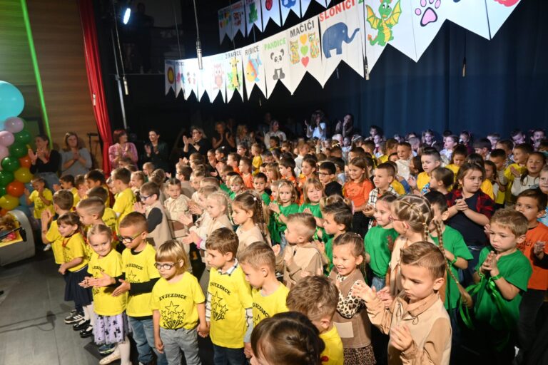 Snimka priredbe povodom 69. rođendana Vrtića