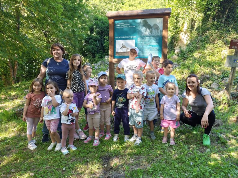 Vjeverice u planinarskoj avanturi: veseli izlet na Sveti Duh u Hrastovici